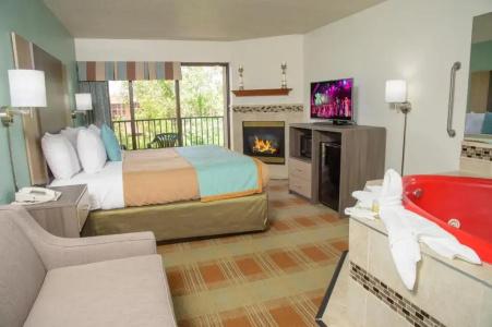 Pigeon River Inn - 111