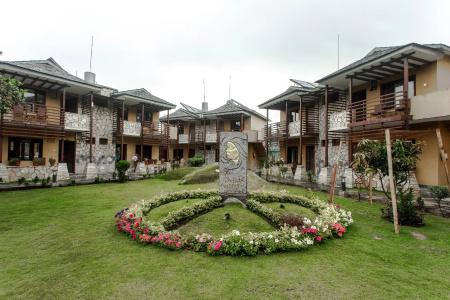 The Lakeside Retreat - 17
