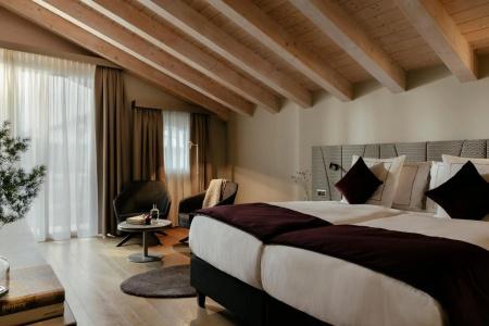 SchlossHouse Zermatt Wellbeing Rooms & Suites - 37