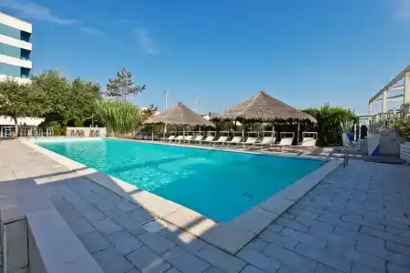 Grand Azzurra Club - 18