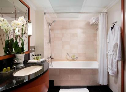 Intercontinental Budapest, An Ihg - 7