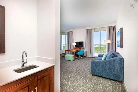 Hampton Inn & Suites Beach-Beachfront - 60