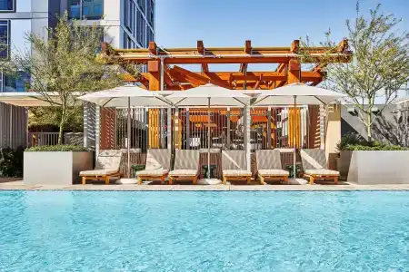 Conrad Los Angeles - 16