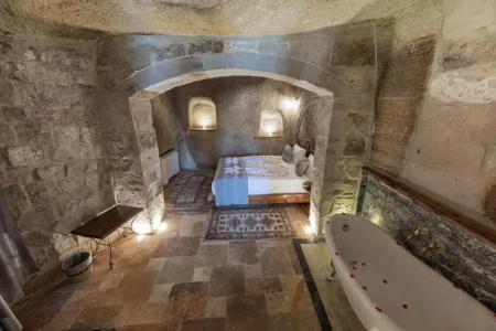 Sarnich Cave Suites - 89