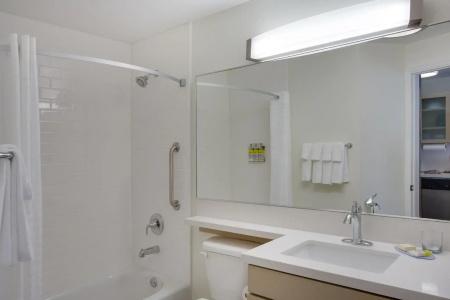 Candlewood Suites Miami Intl Airport - 36Th St, An Ihg - 9