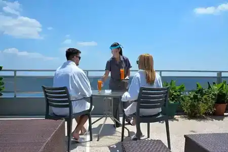Scorpios Sea Side - 94