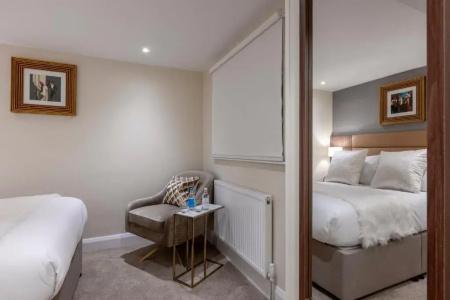 The Castleton - 50
