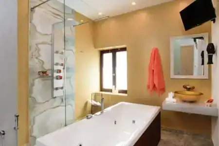 Diamond Luxury Suites - 63