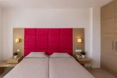 Papantonia Apts - 32