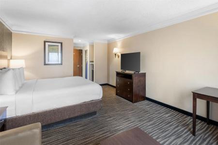 Best Western West - 62