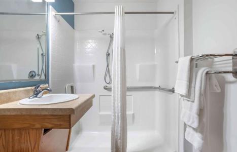 WoodSpring Suites Orlando South - 38