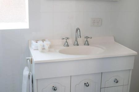 Macquarie Manor - 8
