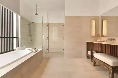 Hyatt Regency Danang Resort and Spa - 19