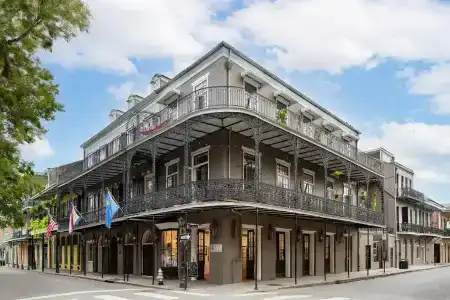 Royal New Orleans - 15