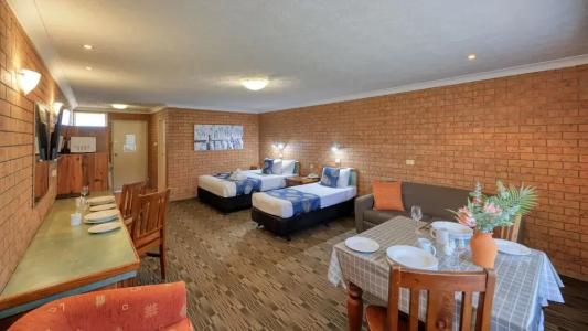 James Street Motor Inn - 42