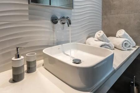 Zoes & Suites - 184