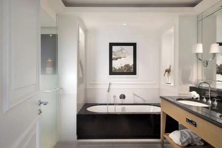 Grand Kronenhof - 200