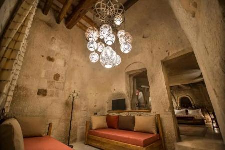 Hera Cave Suites - 124