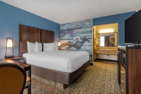 Best Western Winners Circle - 72