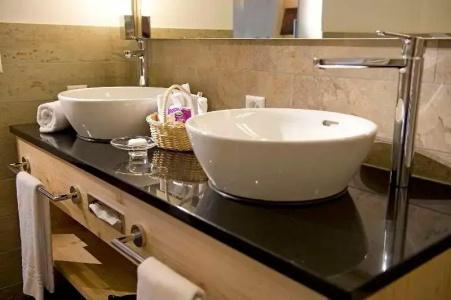 GolfLes Hauts De Gstaad & Spa - 31