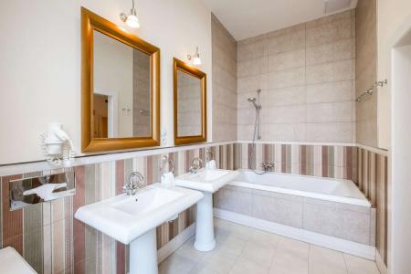 Clarion GrandZlaty Lev - 10