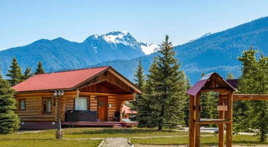 Glacier House & Resort - 64