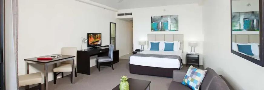 Rydges Esplanade - 106