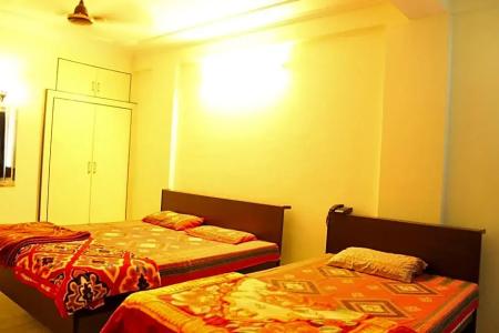 Chit Chat Palace - 4