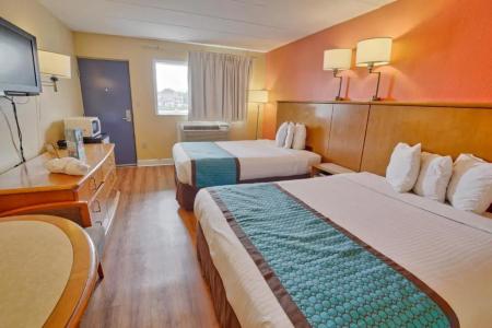 Seashire Inn & Suites - 43