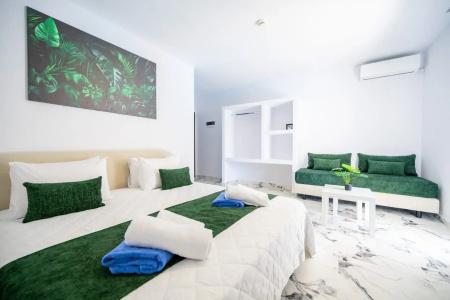 Bamboo Suites Boutique - 165