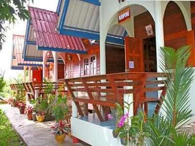 Pongphen Guesthouse - Sha Plus Certified - 191