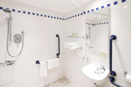 Hilton Garden Inn Bristol City Centre - 7