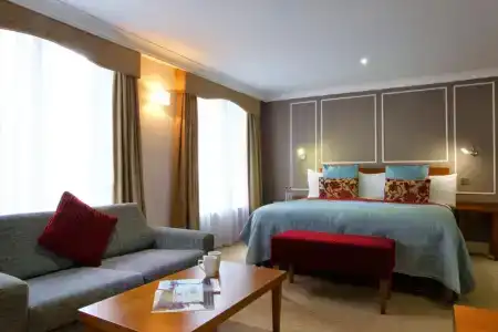 London Chigwell Prince Regent, BW Signature Collection - 32
