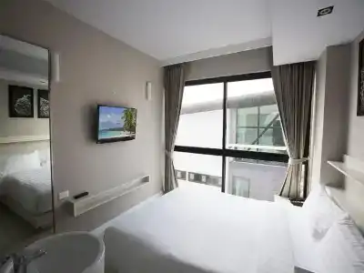 Serenotel Pattaya - 28