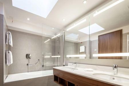Hilton Garden Inn Bucharest - 10