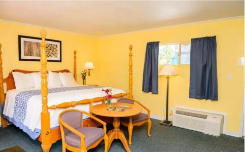 Land o Nod Inn - 32