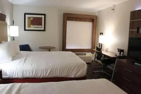 Best Western Plus Airport - Kci East - 66
