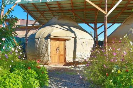 Happy Nomads Yurt Camp & Hostel - 6