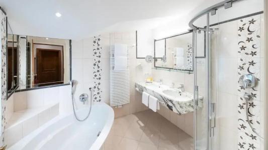 Alpenjuwel Jäger - 35