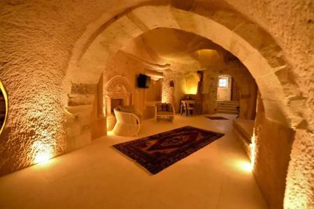 Crassus Cave - 34