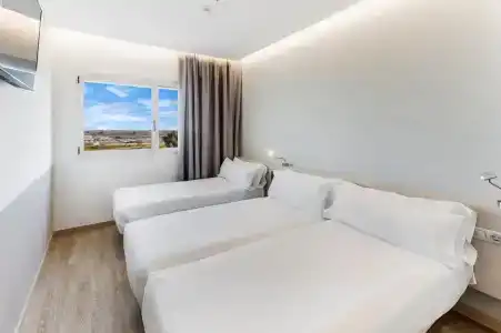 B&B Barcelona Viladecans - 12