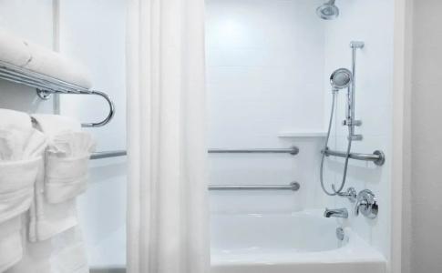 Holiday Inn Express & Suites - Nearest Universal Orlando, an IHG - 9
