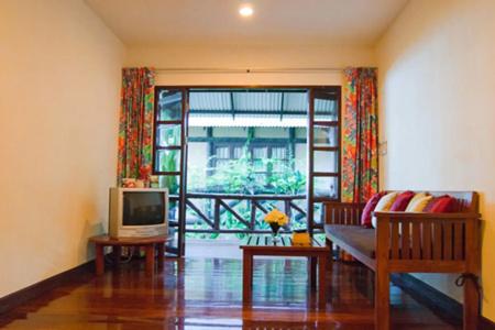 Baan Klang Aow Beach - 1