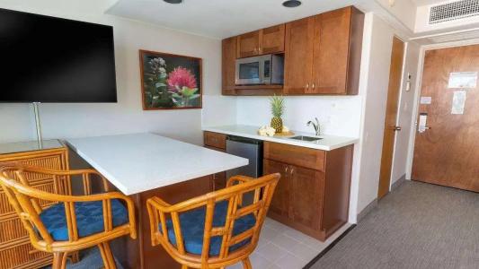 Imperial Hawaii Resort - 30