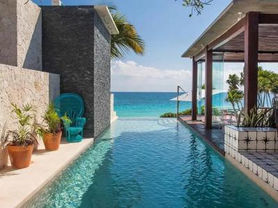 Mi Amor a Colibri Boutique-Adults Only - 21