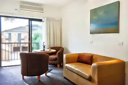 Best Western Motor Inn & Serviced - 75