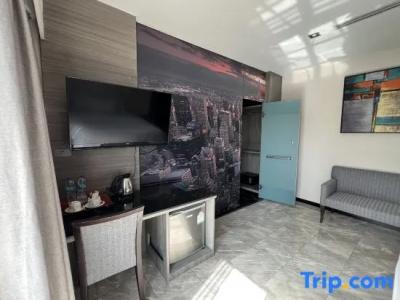Pietra Bangkok - 108