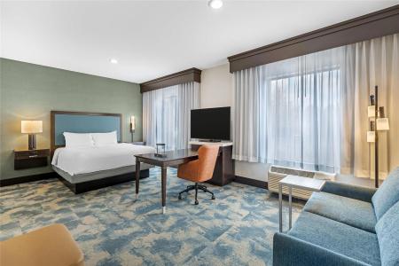 Hampton Inn & Suites - 62