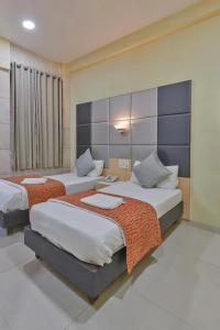 Bentley Marine Drive - 12