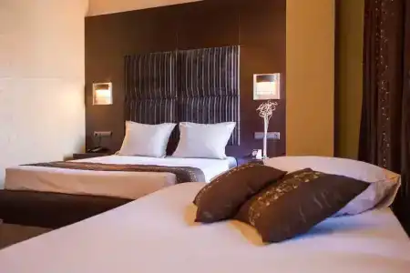 Aion Luxury - 24